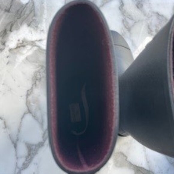 CHANEL Rubber Rain Boots SZ 39 - Picture 8 of 13